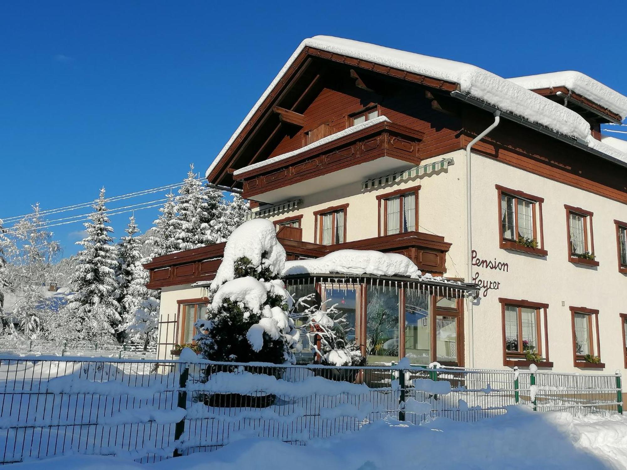 Pension Leyrer Kotschach-Mauthen Экстерьер фото