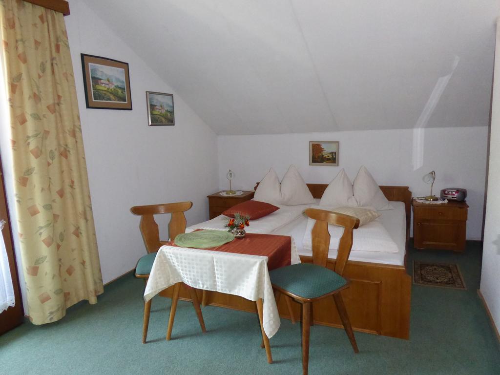 Pension Leyrer Kotschach-Mauthen Экстерьер фото