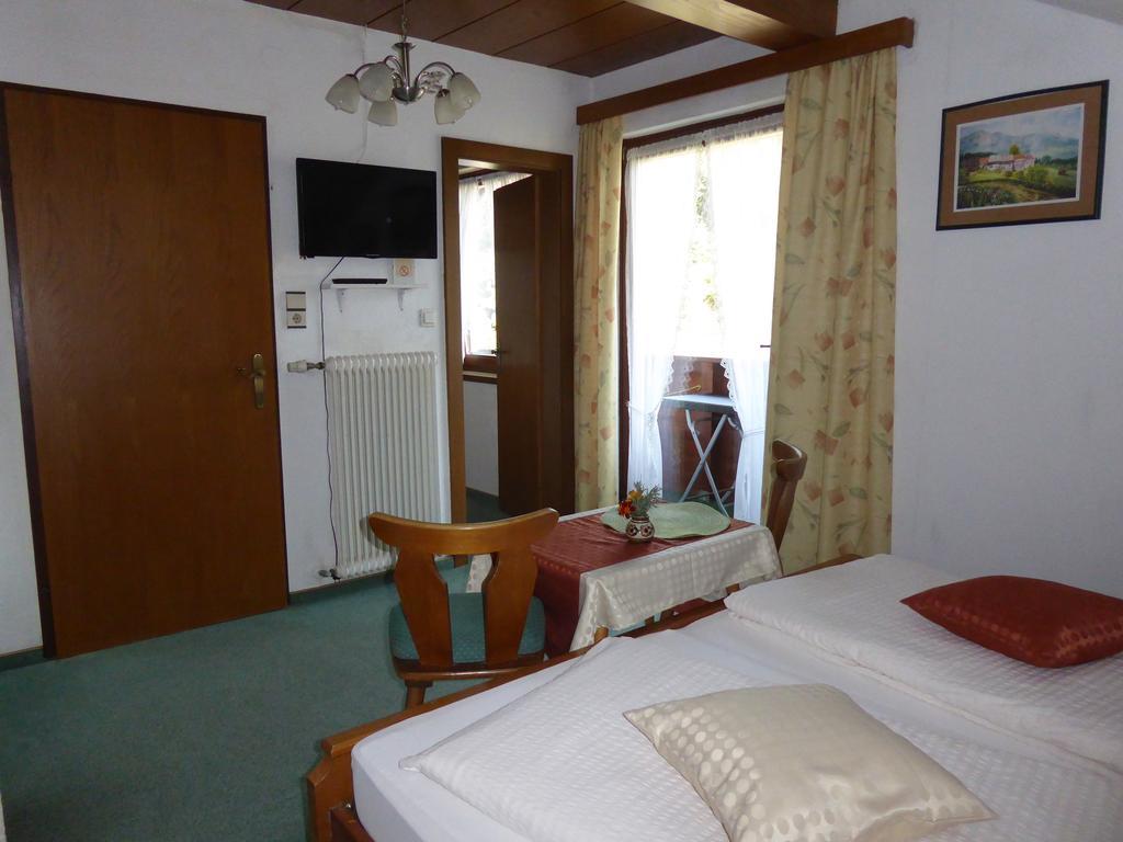 Pension Leyrer Kotschach-Mauthen Экстерьер фото